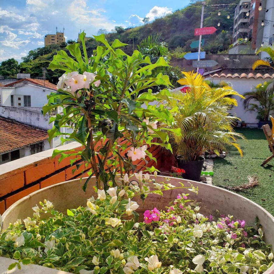 Roof Hostel 칼리 외부 사진